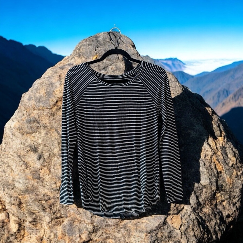 American Eagle Soft & Sexy T Black & White Striped Long Sleeve Top